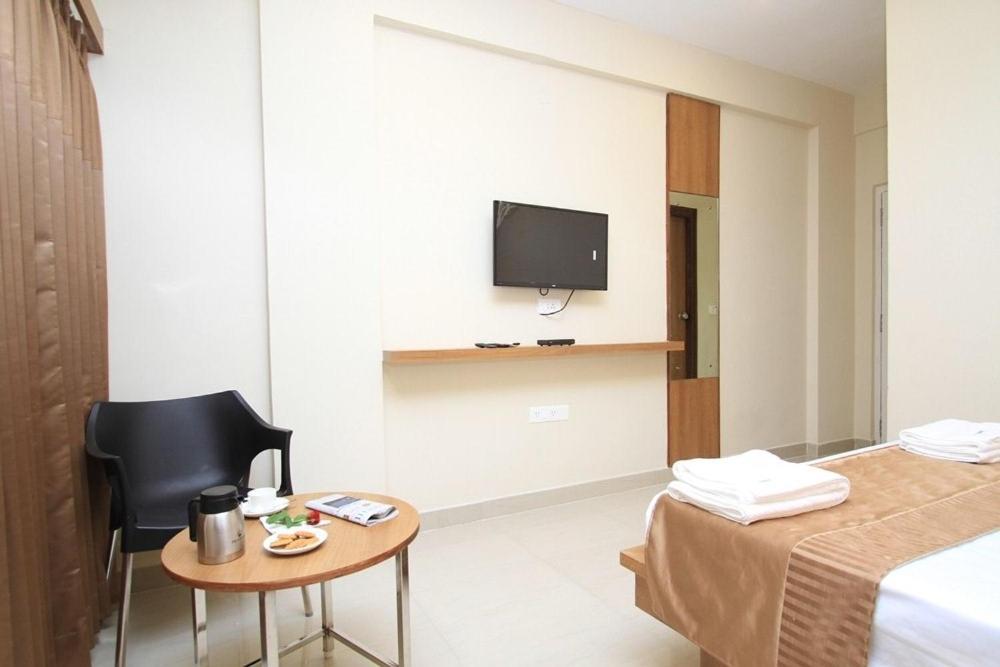 Samasth Rooms And Suits Mysore Extérieur photo