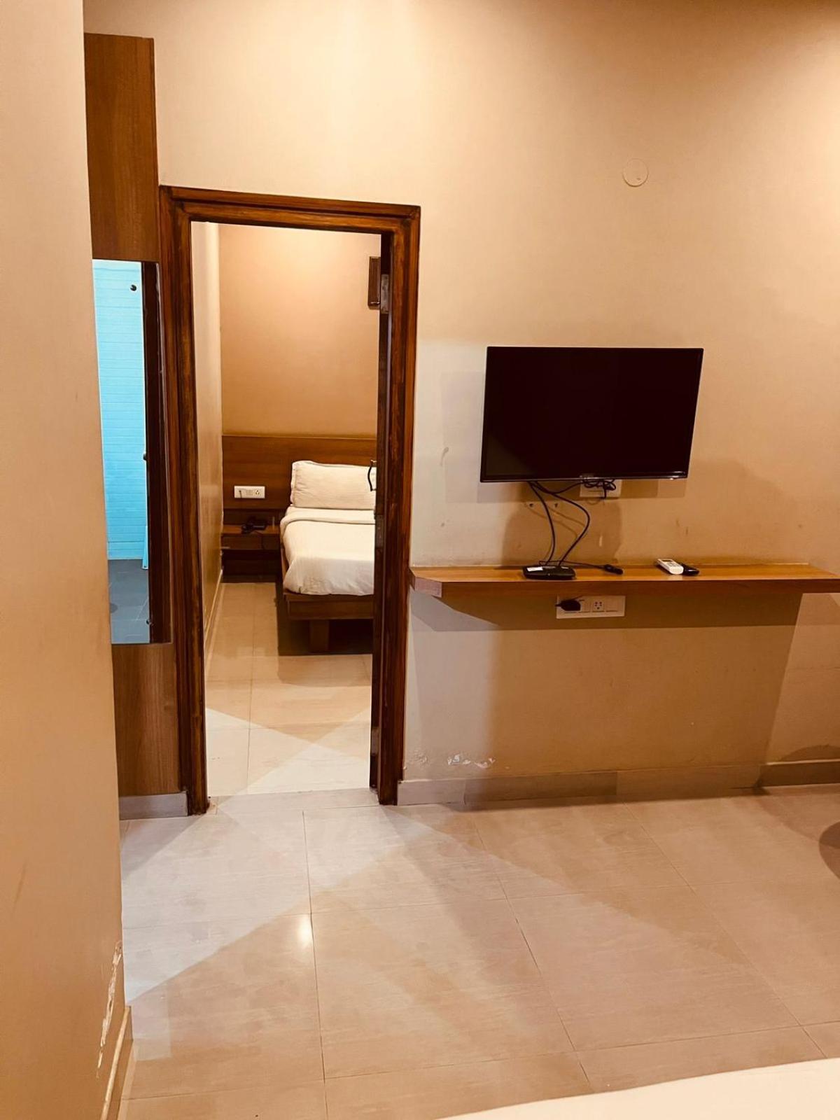 Samasth Rooms And Suits Mysore Extérieur photo