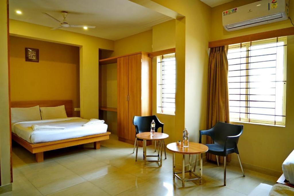 Samasth Rooms And Suits Mysore Extérieur photo